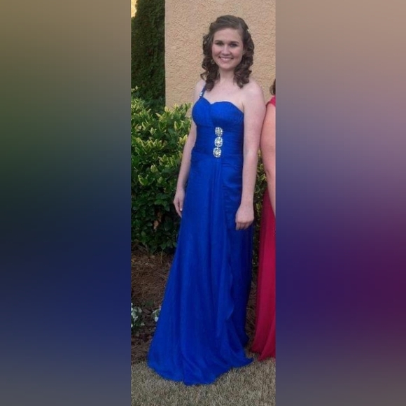 Clarisse Dresses & Skirts - Clarisse Formal Prom Dress